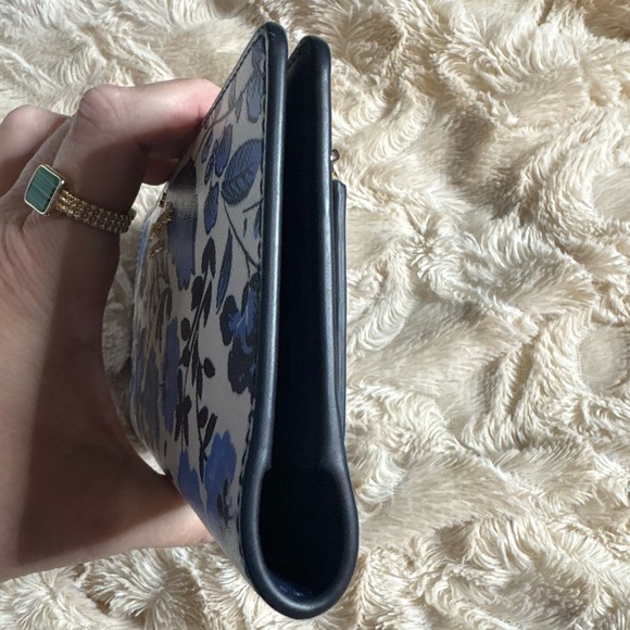 SOLD!! Kate Spade Cream and Blue Floral Wallet - Picture 2 of 9